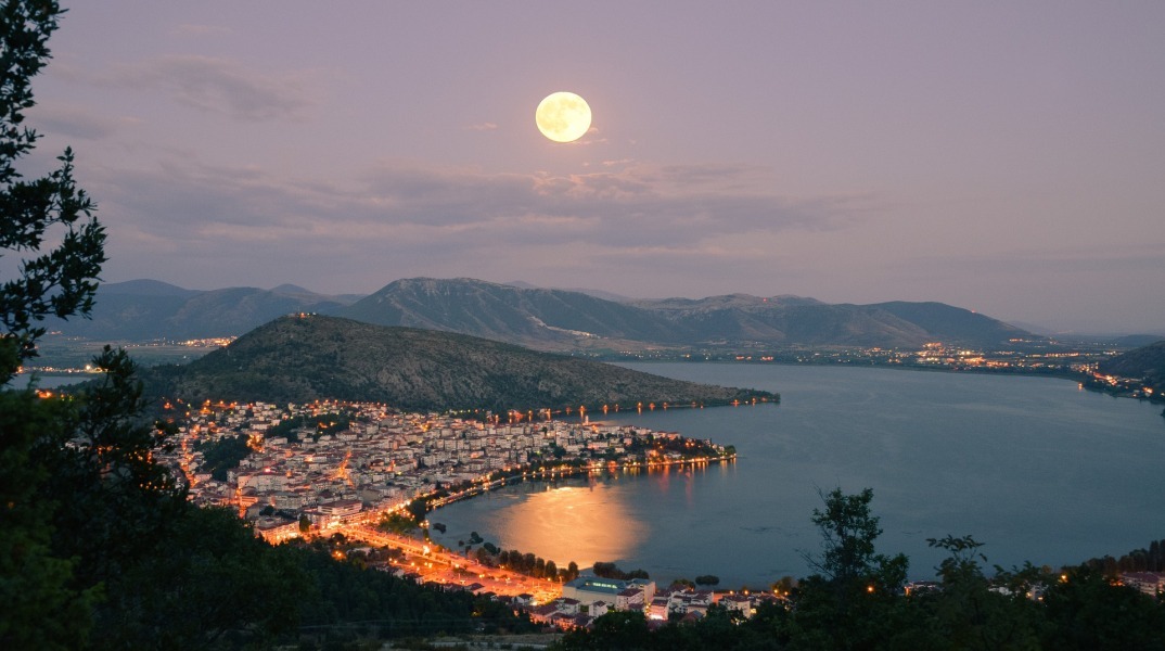 Αρχοντική Καστοριά-Φλώρινα -Νυμφαίο -Μικρή -Μεγάλη Πρέσπα- χιονοδρομικό κέντρο Βασιλίτσας -Σαμαρίνα